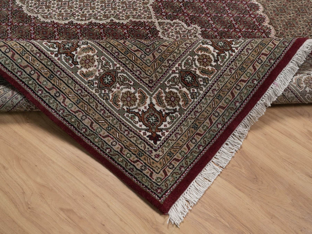 7'10" x 10'3" New Hand Knotted Red Wool Rectangle Oriental Rug - MOA10292708