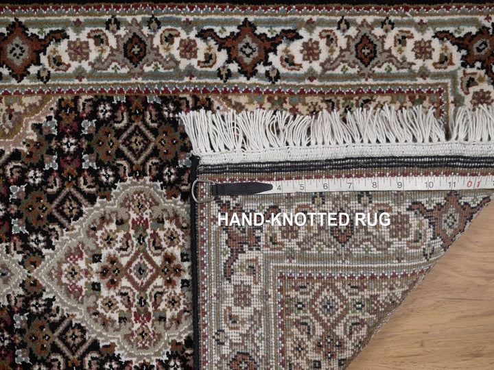 1'11" x 3'1" New Hand Knotted Black Wool Rectangle Oriental Rug - MOA10292715