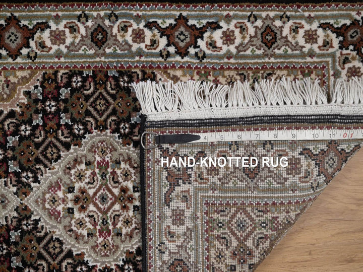 1'11" x 3'0" New Hand Knotted Black Wool Rectangle Oriental Rug - MOA10292716