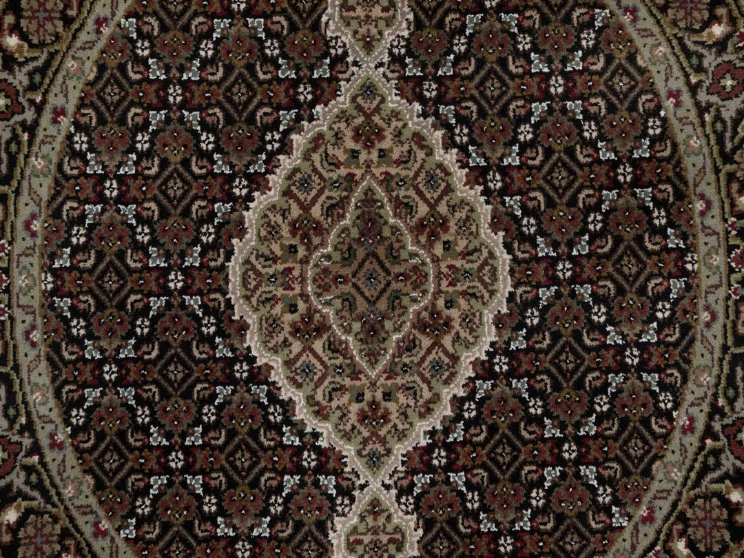 3'5" x 3'5" New Hand Knotted Black Wool Round Oriental Rug - MOA10292718