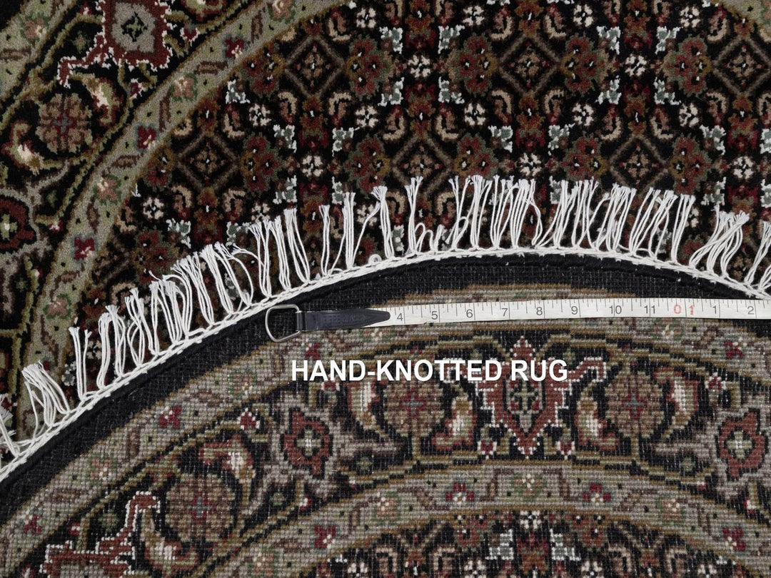 3'4" x 3'4" New Hand Knotted Black Wool Round Oriental Rug - MOA10292719