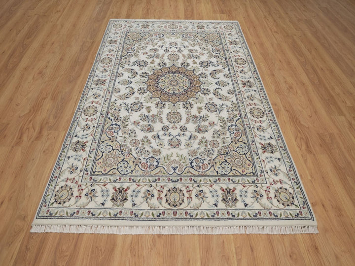5'6" x 8'0" New Hand Knotted Ivory Wool & Silk Rectangle Oriental Rug - MOA10292747