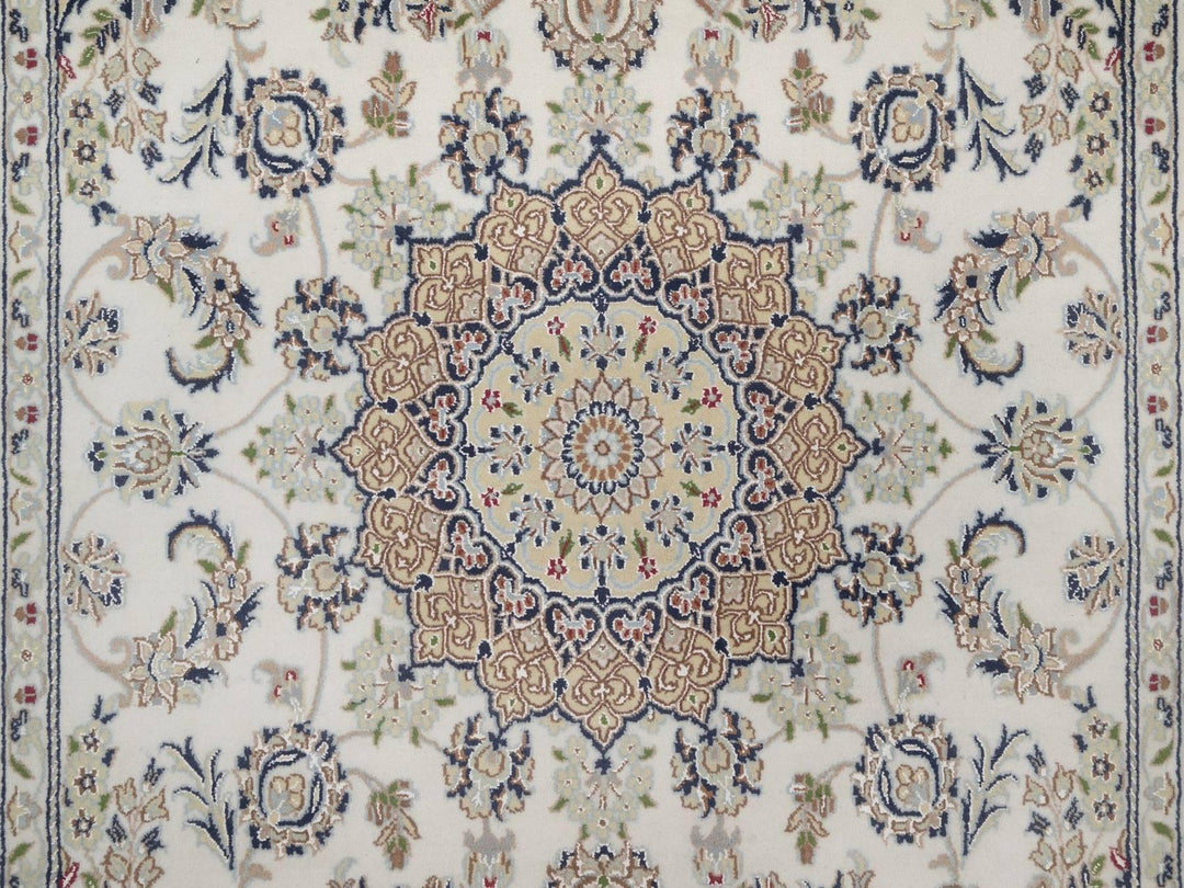 5'6" x 8'0" New Hand Knotted Ivory Wool & Silk Rectangle Oriental Rug - MOA10292747