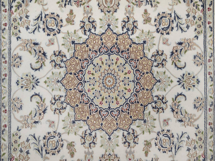 5'6" x 8'0" New Hand Knotted Ivory Wool & Silk Rectangle Oriental Rug - MOA10292747