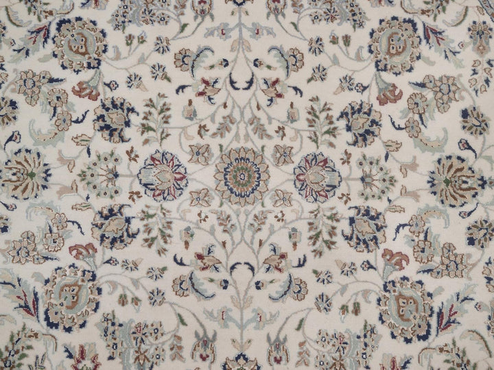 7'8" x 7'8" New Hand Knotted Ivory Wool & Silk Round Oriental Rug - MOA10292761