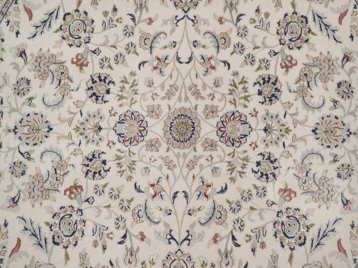 8'2" x 8'2" New Hand Knotted Ivory Wool & Silk Round Oriental Rug - MOA10292763