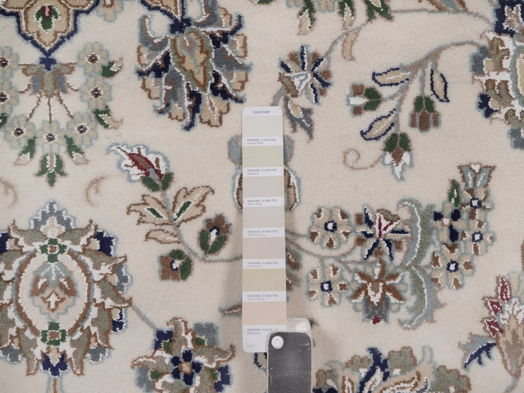 9'8" x 9'8" New Hand Knotted Ivory Wool & Silk Round Oriental Rug - MOA10292766