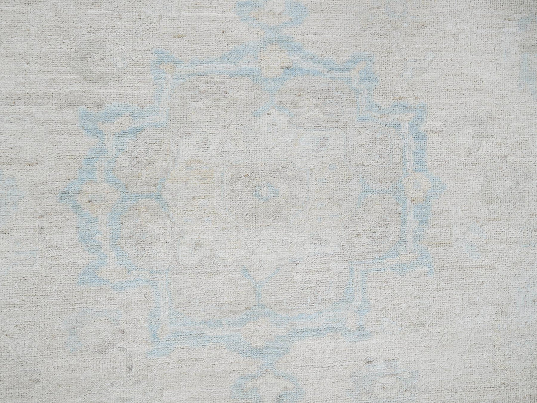 7'9" x 9'10" New Hand Knotted Ivory Wool Rectangle Oriental Rug - MOA102929