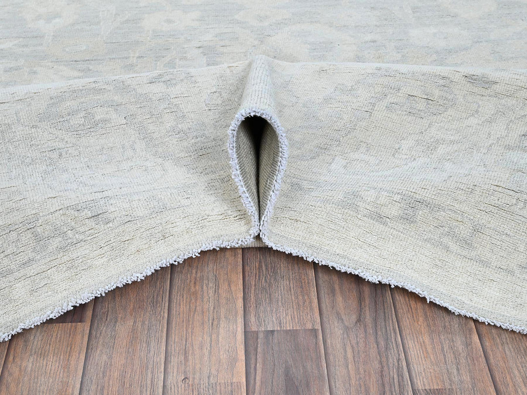 8'10" x 11'11" New Hand Knotted Grey Wool Rectangle Oriental Rug - MOA102930