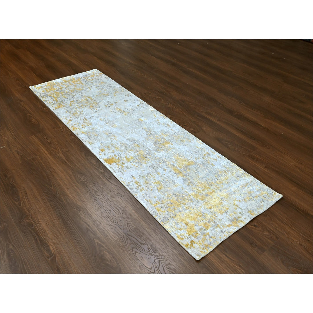 2'7" x 7'10" New Hand Knotted Beige Wool & Silk Runner Oriental Rug - MOA10210196
