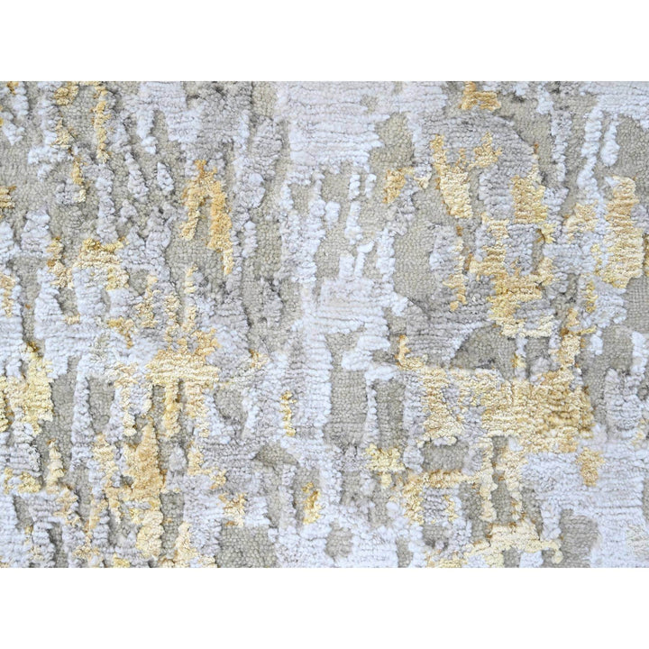 2'7" x 7'10" New Hand Knotted Beige Wool & Silk Runner Oriental Rug - MOA10210196