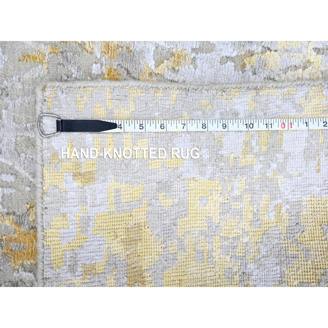 2'7" x 7'10" New Hand Knotted Beige Wool & Silk Runner Oriental Rug - MOA10210196
