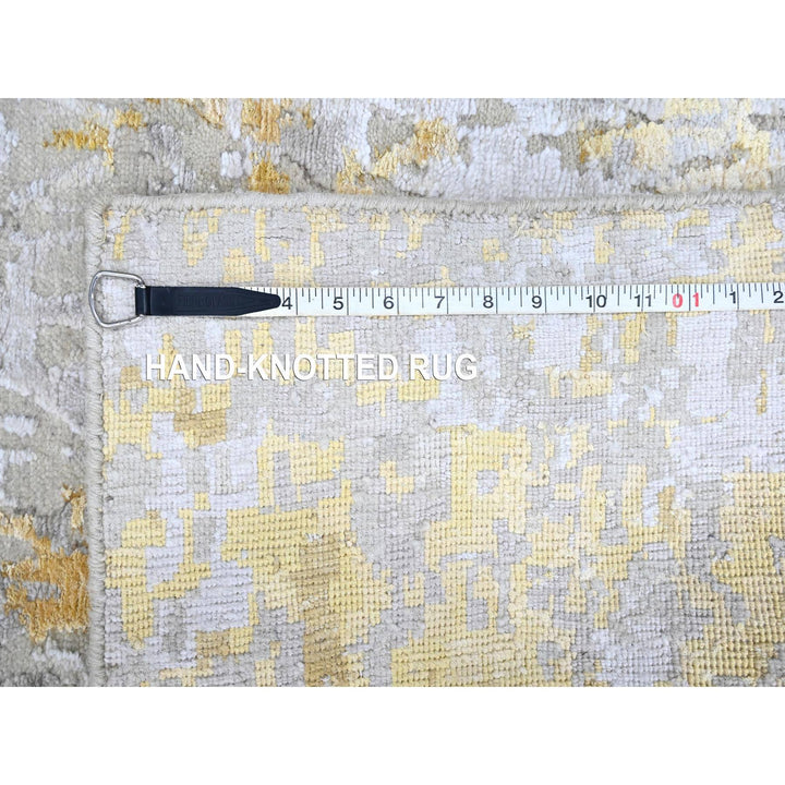 2'7" x 7'10" New Hand Knotted Beige Wool & Silk Runner Oriental Rug - MOA10210196