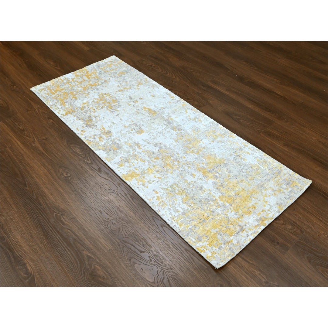 2'6" x 6'0" New Hand Knotted Beige Wool & Silk Runner Oriental Rug - MOA10210197