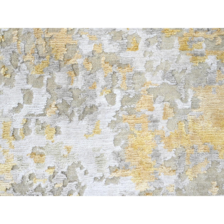 5'0" x 6'11" New Hand Knotted Beige Wool & Silk Rectangle Oriental Rug - MOA10210200