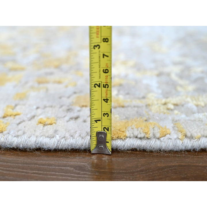 7'9" x 7'9" New Hand Knotted Beige Wool & Silk Round Oriental Rug - MOA10210202