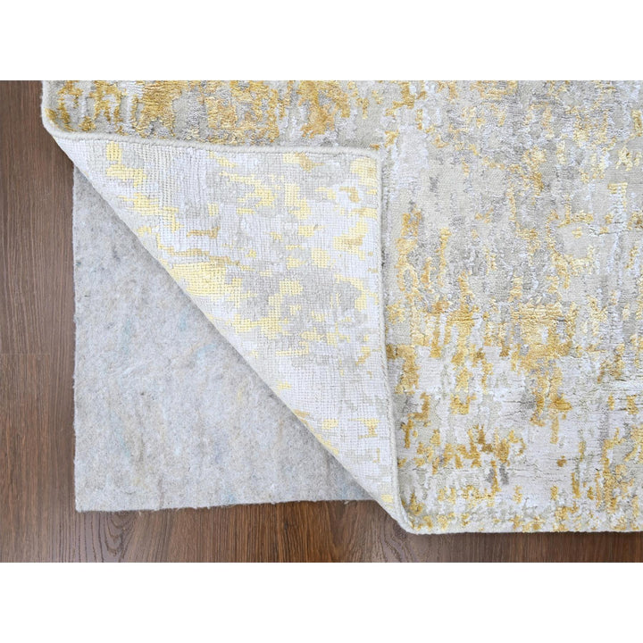 2'6" x 9'9" New Hand Knotted Beige Wool & Silk Runner Oriental Rug - MOA10210204