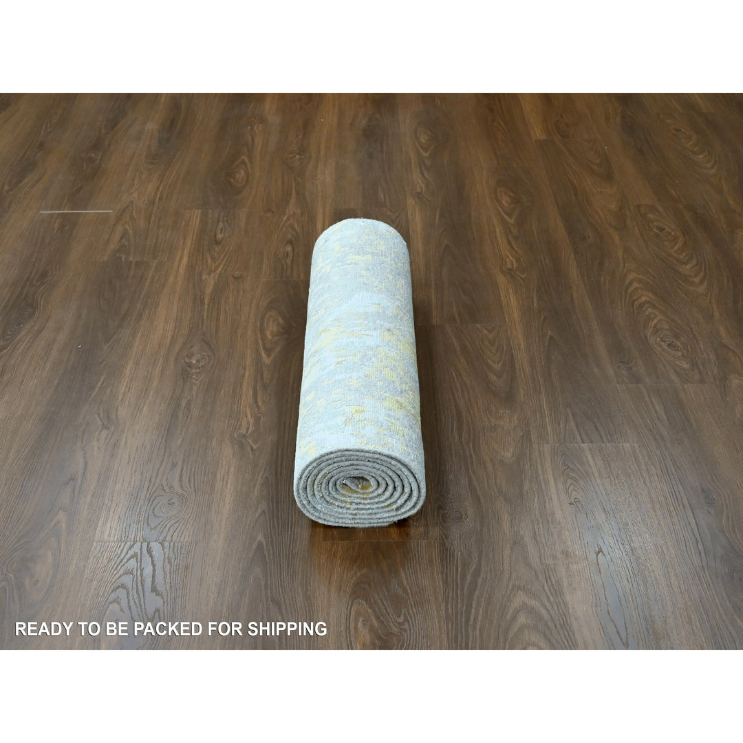 2'6" x 9'9" New Hand Knotted Beige Wool & Silk Runner Oriental Rug - MOA10210204