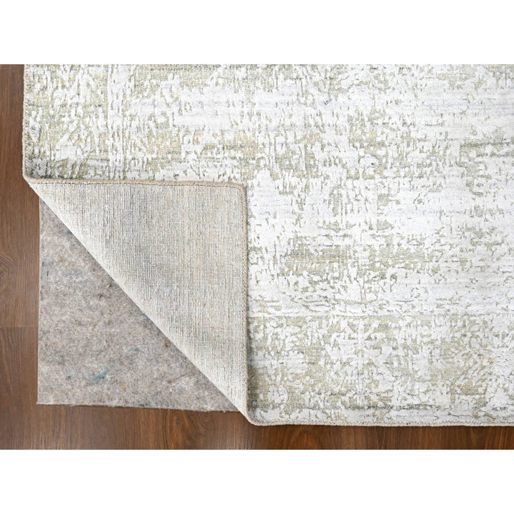 4'1" x 5'10" New Hand Loomed Grey Wool & Silk Rectangle Oriental Rug - MOA10210284