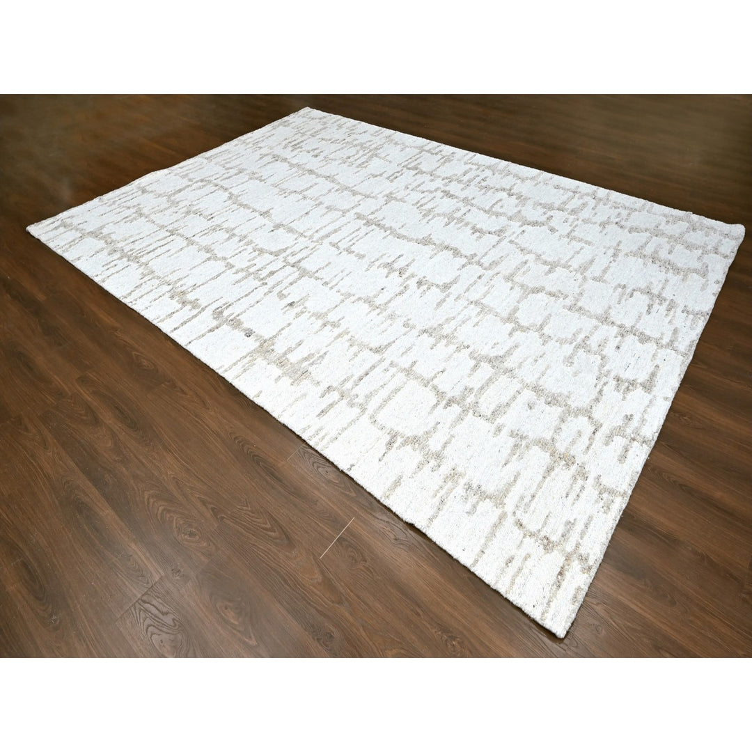 9'10" x 13'10" New Hand Knotted Ivory Wool Rectangle Oriental Rug - MOA10210292