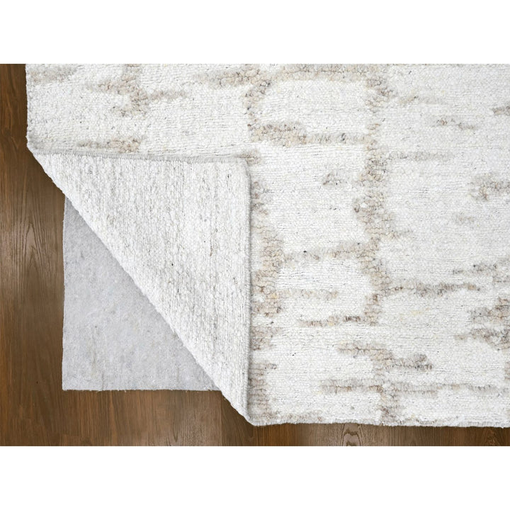 9'10" x 13'10" New Hand Knotted Ivory Wool Rectangle Oriental Rug - MOA10210292