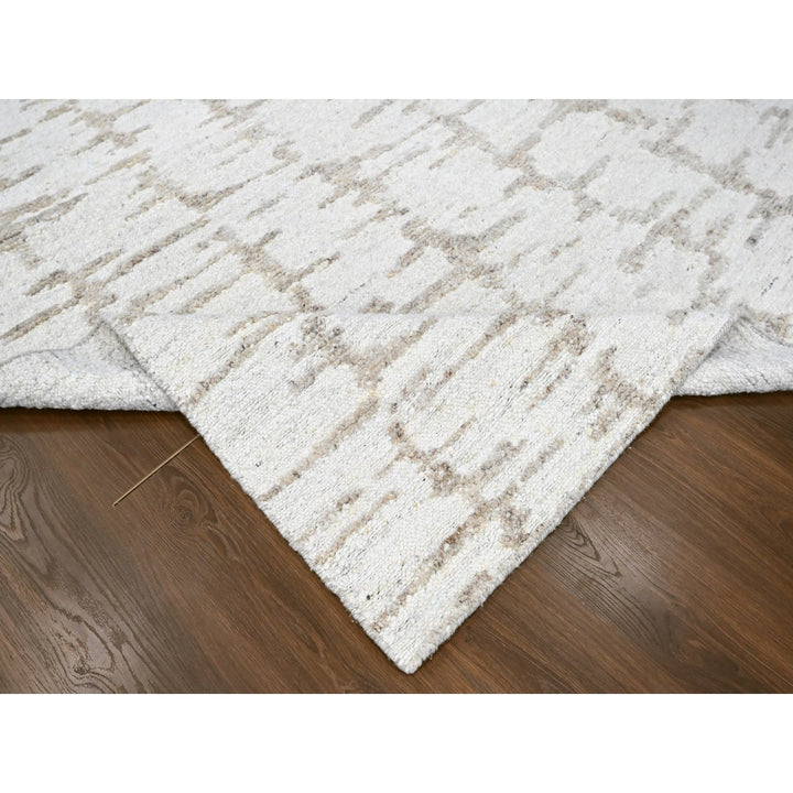 9'10" x 13'10" New Hand Knotted Ivory Wool Rectangle Oriental Rug - MOA10210292