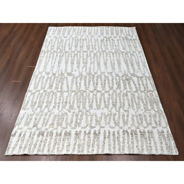8'0" x 9'10" New Hand Knotted Ivory Wool Rectangle Oriental Rug - MOA10210350