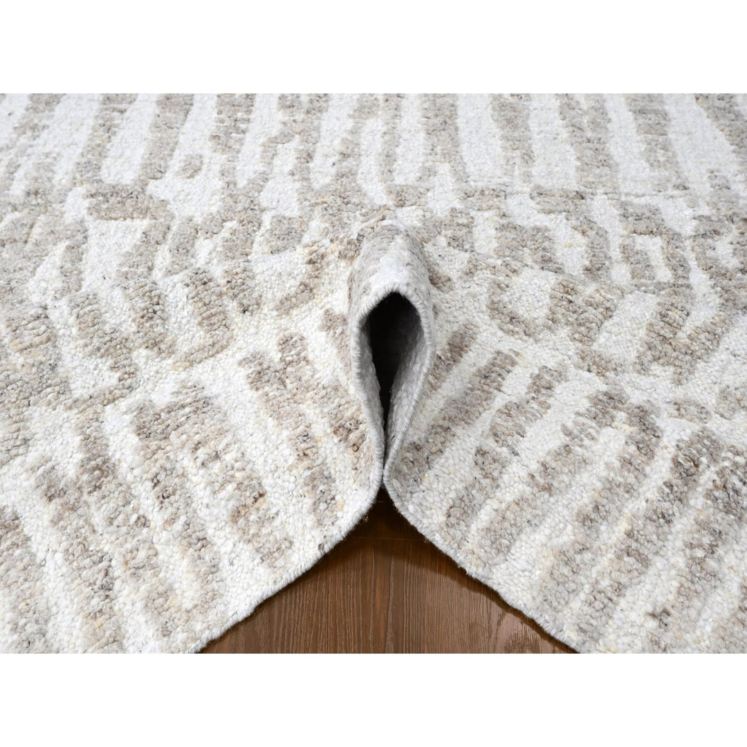 8'0" x 9'10" New Hand Knotted Ivory Wool Rectangle Oriental Rug - MOA10210350