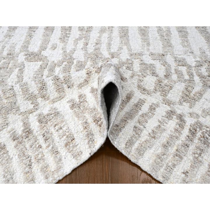 8'0" x 9'10" New Hand Knotted Ivory Wool Rectangle Oriental Rug - MOA10210350