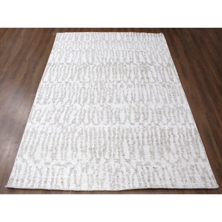 9'1" x 12'1" New Hand Knotted Ivory Wool Rectangle Oriental Rug - MOA10210352
