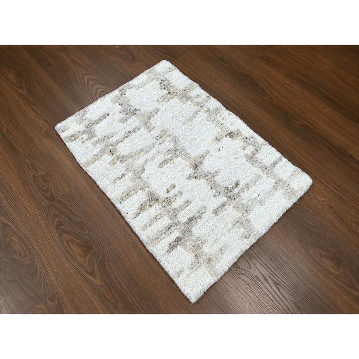 1'11" x 2'11" New Hand Knotted Ivory Wool Rectangle Oriental Rug - MOA10210353