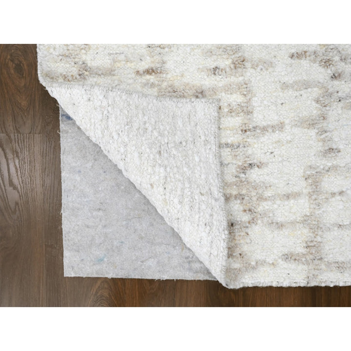 2'6" x 8'0" New Hand Knotted Ivory Wool Runner Oriental Rug - MOA10210357