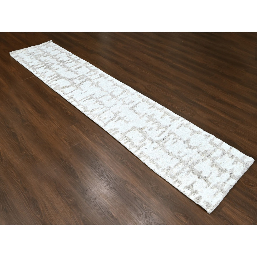 2'6" x 11'10" New Hand Knotted Ivory Wool Runner Oriental Rug - MOA10210358