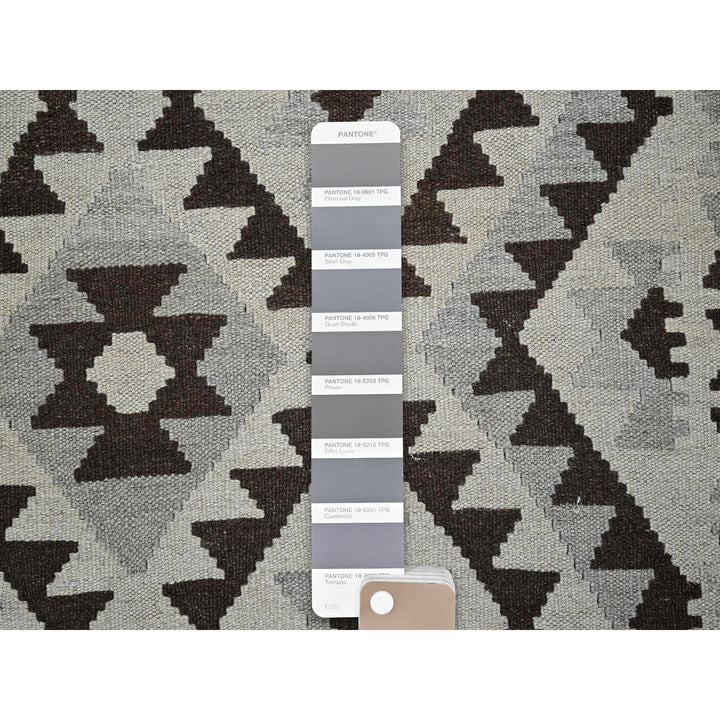 5'1" x 6'7" New Hand Woven Ivory Wool Rectangle Oriental Rug - MOA1021211
