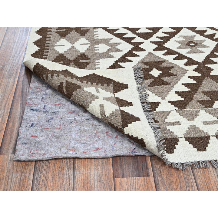 4'10" x 6'6" New Hand Woven Brown Wool Rectangle Oriental Rug - MOA1021212