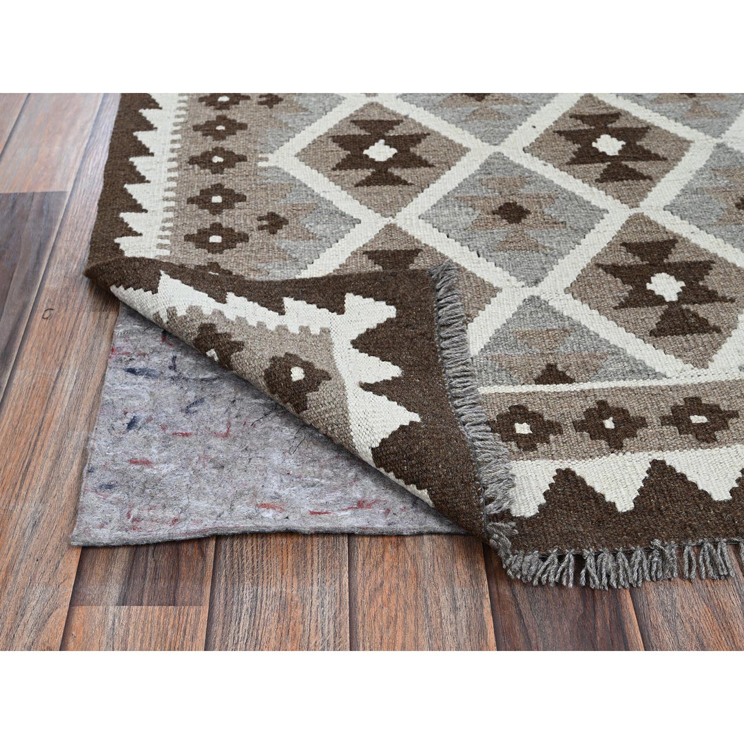 4'10" x 6'6" New Hand Woven Grey Wool Rectangle Oriental Rug - MOA1021245