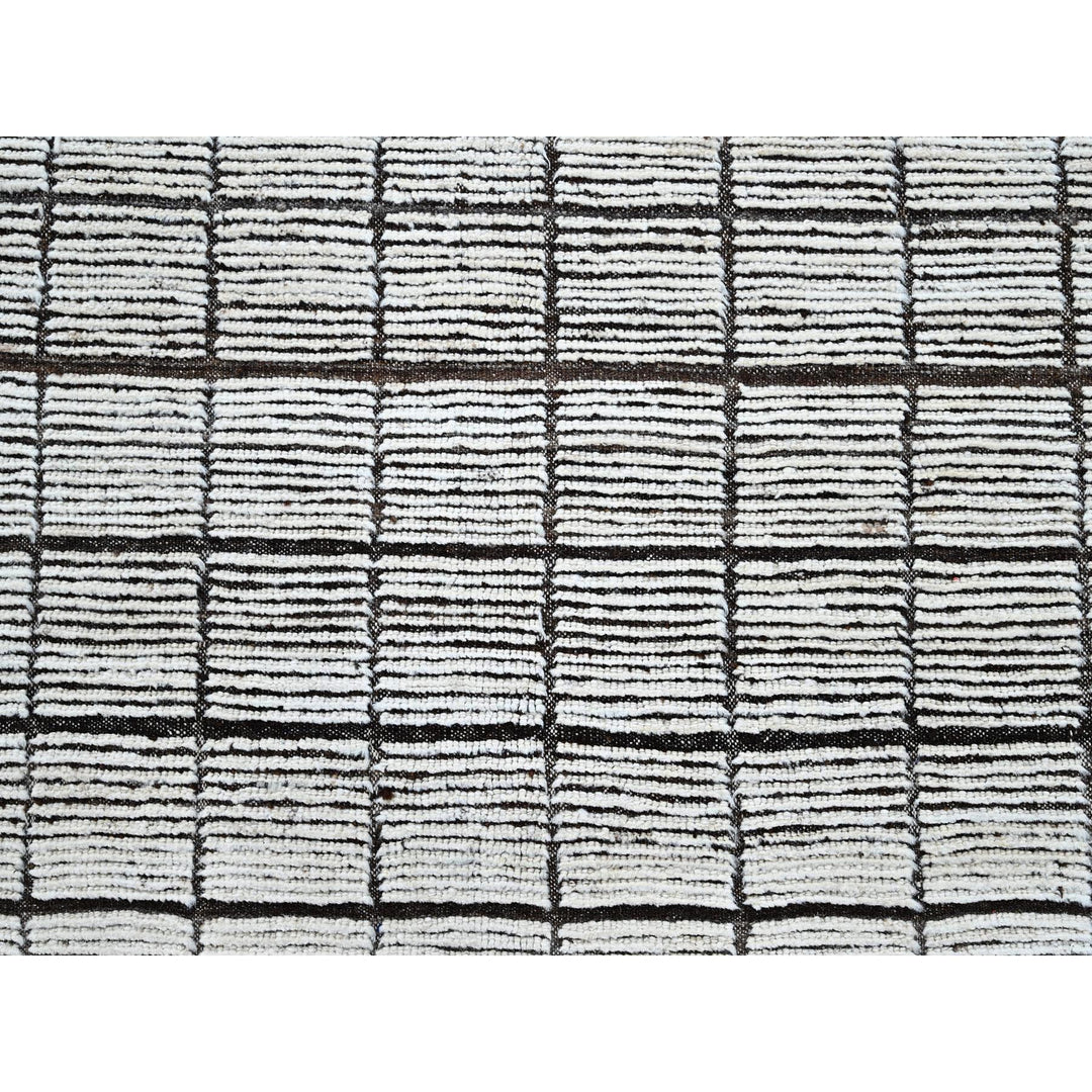 10'5" x 13'8" New Hand Knotted Ivory Wool Rectangle Oriental Rug - MOA1021341