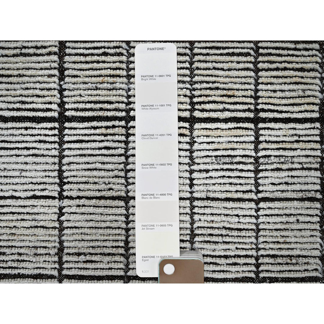8'4" x 9'10" New Hand Knotted Ivory Wool Rectangle Oriental Rug - MOA1021377