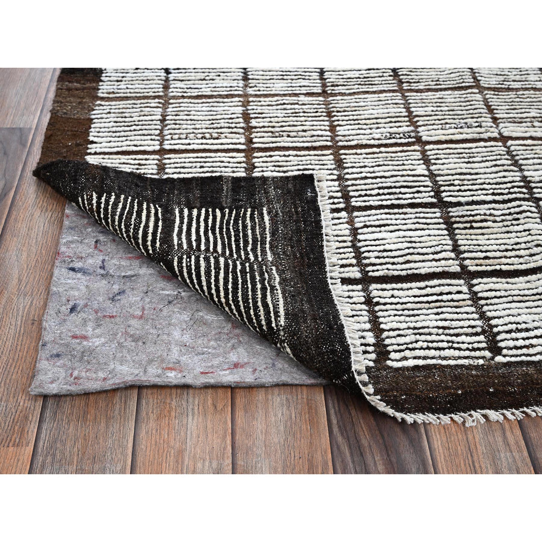 8'9" x 9'10" New Hand Knotted Ivory Wool Rectangle Oriental Rug - MOA1021378