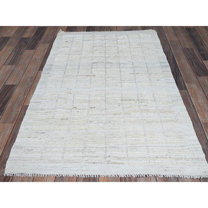 2'11" x 5'0" New Hand Knotted Ivory Wool Rectangle Oriental Rug - MOA1021383