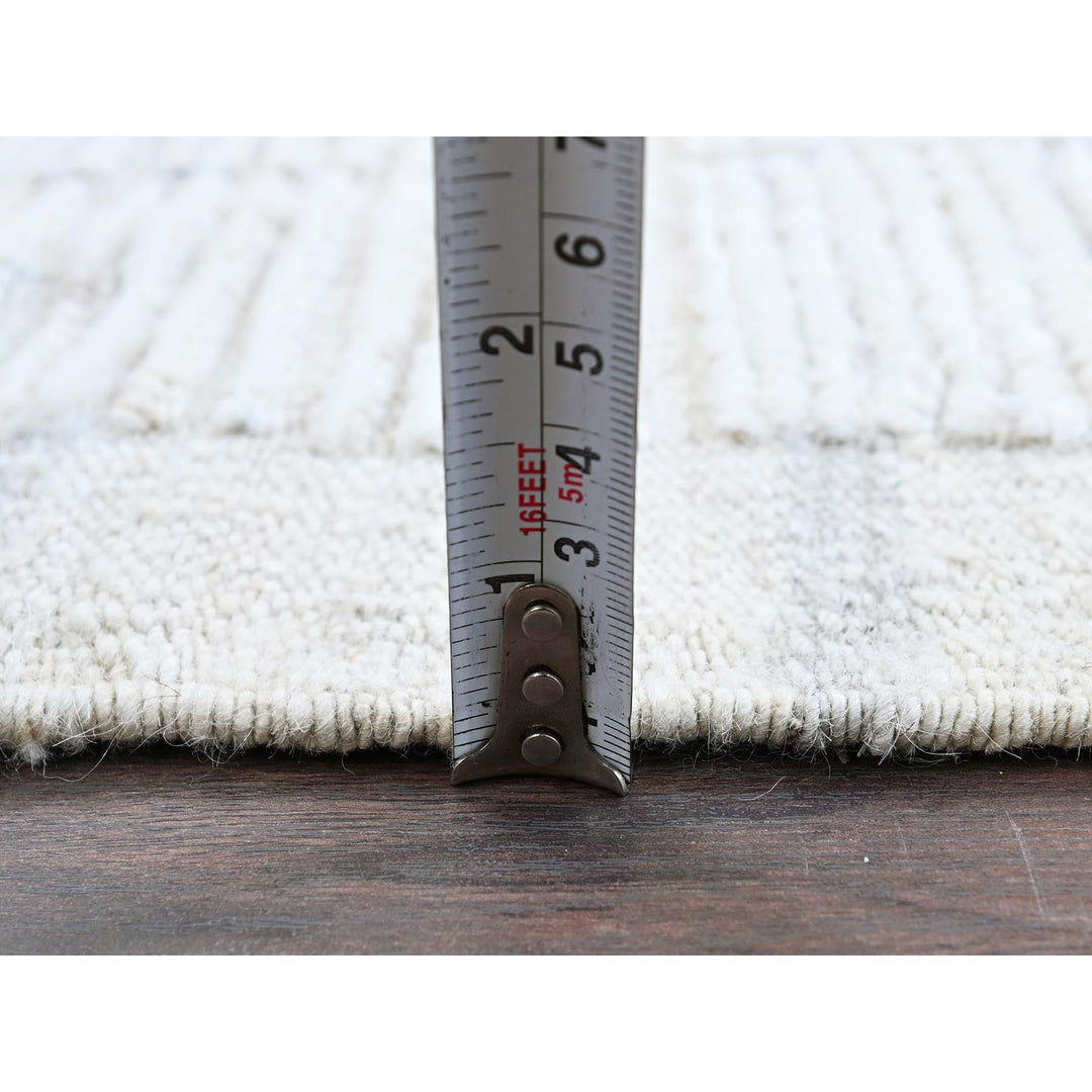 2'11" x 5'0" New Hand Knotted Ivory Wool Rectangle Oriental Rug - MOA1021383