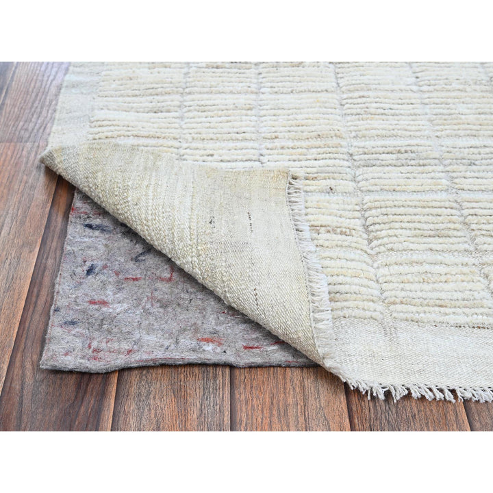 2'4" x 2'11" New Hand Knotted Ivory Wool Rectangle Oriental Rug - MOA1021386
