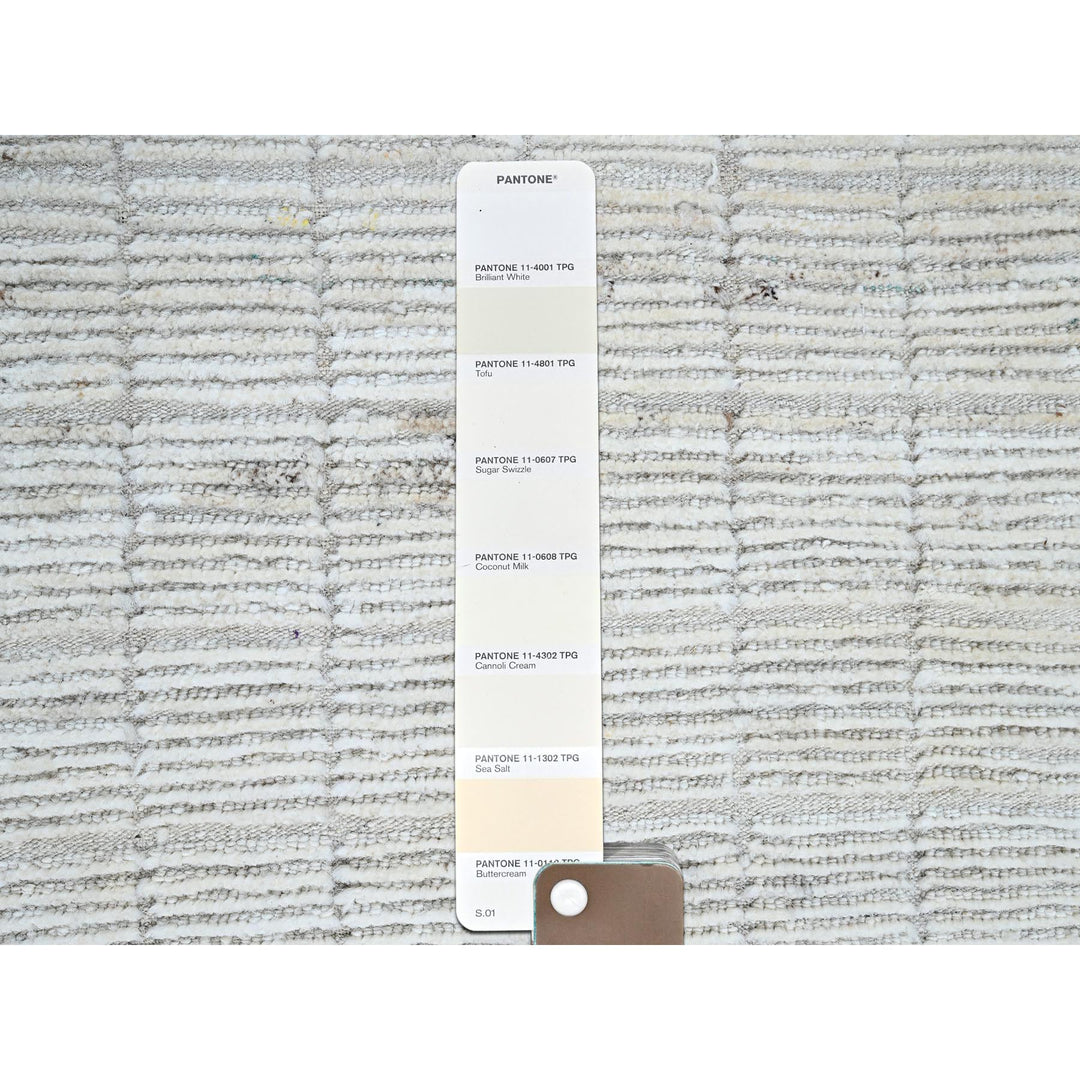 2'4" x 2'11" New Hand Knotted Ivory Wool Rectangle Oriental Rug - MOA1021386