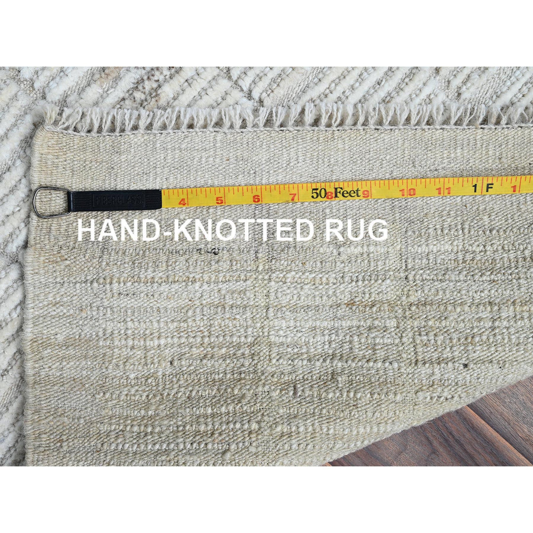 2'4" x 2'11" New Hand Knotted Ivory Wool Rectangle Oriental Rug - MOA1021386
