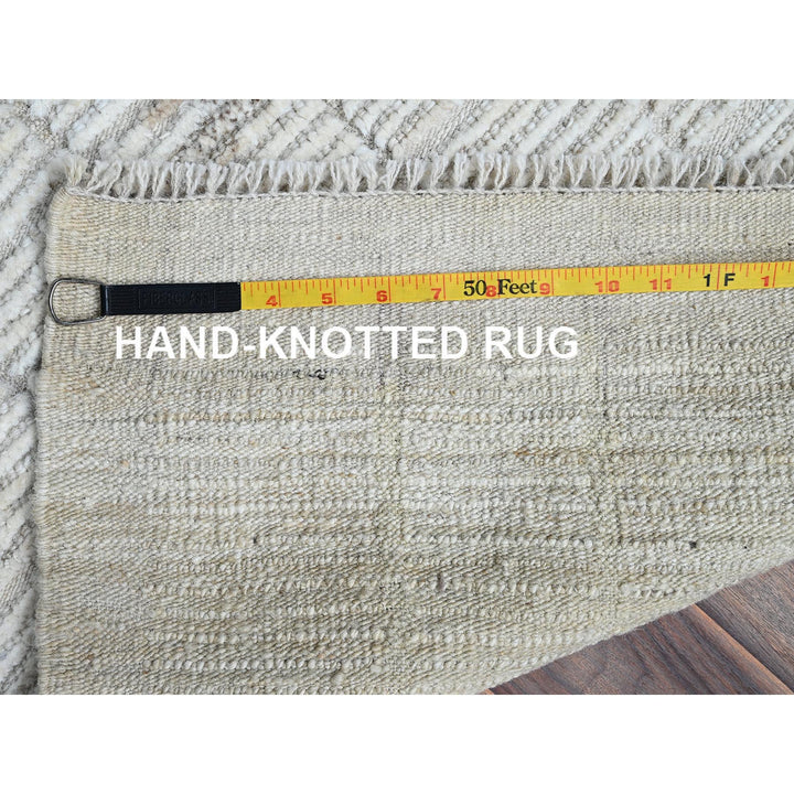 2'4" x 2'11" New Hand Knotted Ivory Wool Rectangle Oriental Rug - MOA1021386
