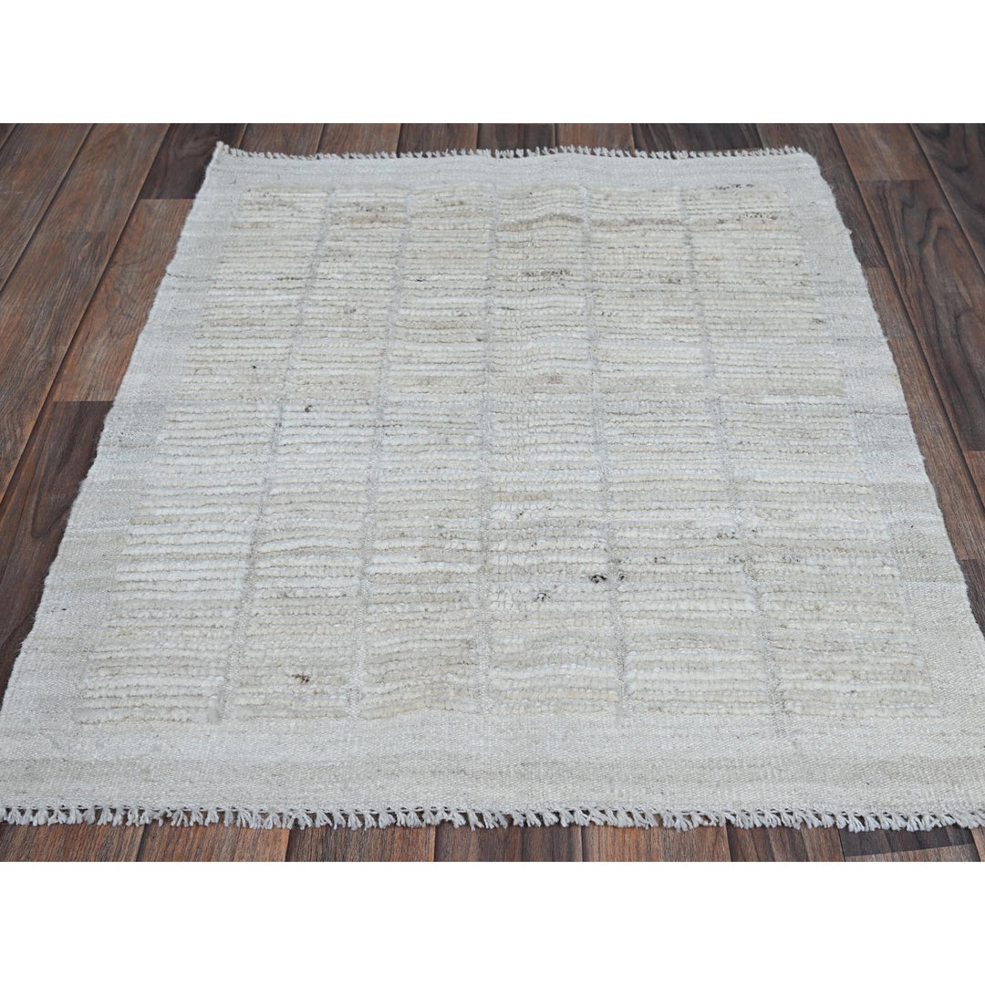 2'4" x 3'0" New Hand Knotted Ivory Wool Rectangle Oriental Rug - MOA1021387