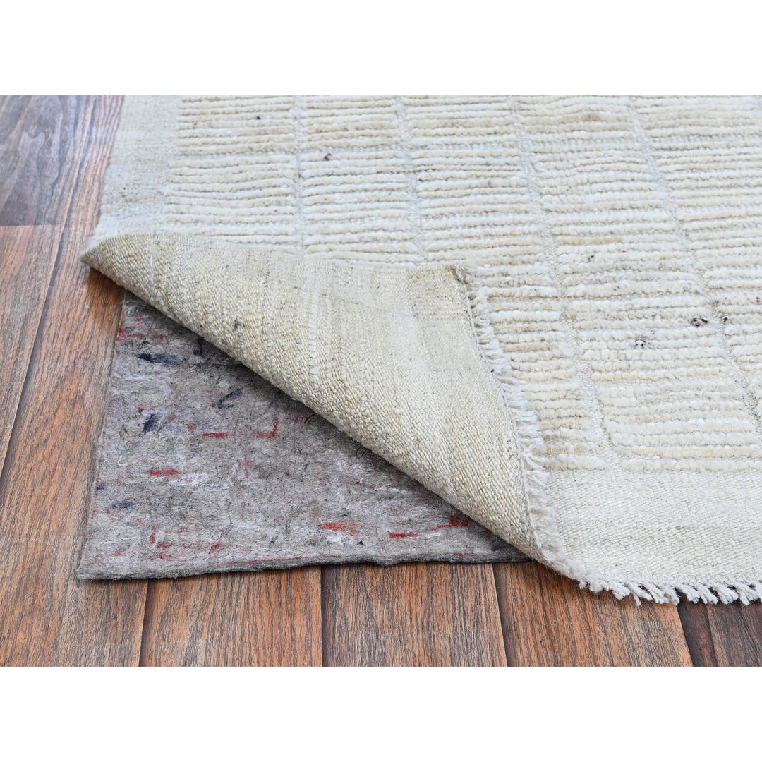 2'4" x 3'0" New Hand Knotted Ivory Wool Rectangle Oriental Rug - MOA1021387