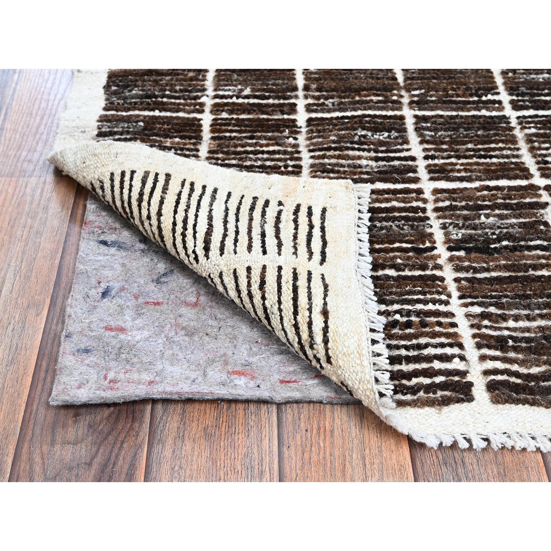 2'1" x 2'7" New Hand Knotted Brown Wool Rectangle Oriental Rug - MOA1021388