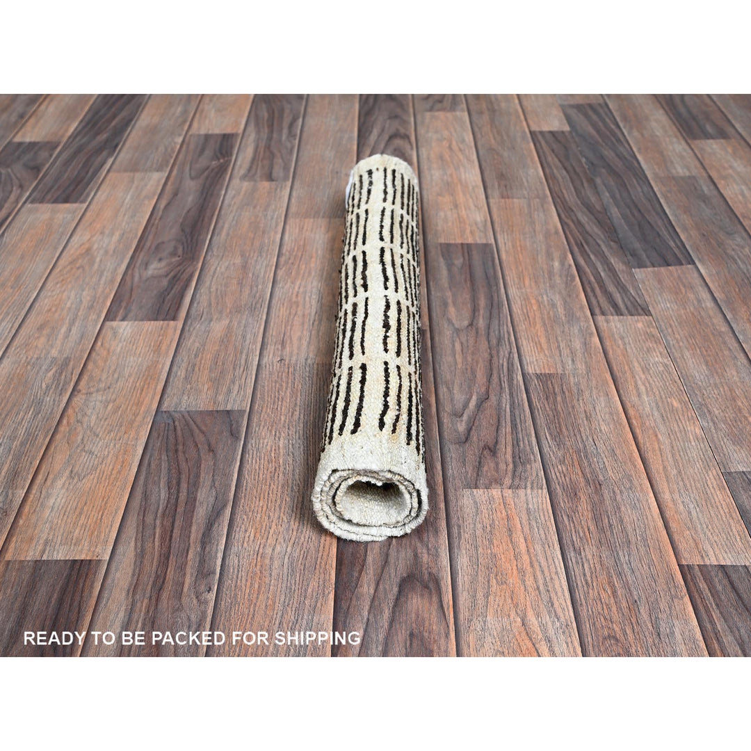 2'1" x 2'7" New Hand Knotted Brown Wool Rectangle Oriental Rug - MOA1021389