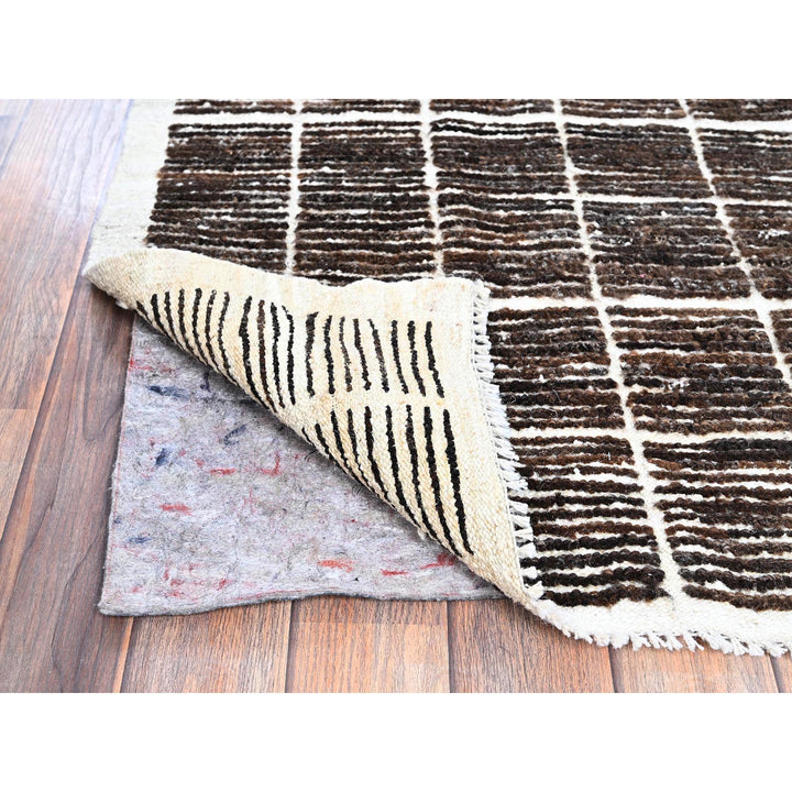 2'3" x 2'8" New Hand Knotted Brown Wool Rectangle Oriental Rug - MOA1021391